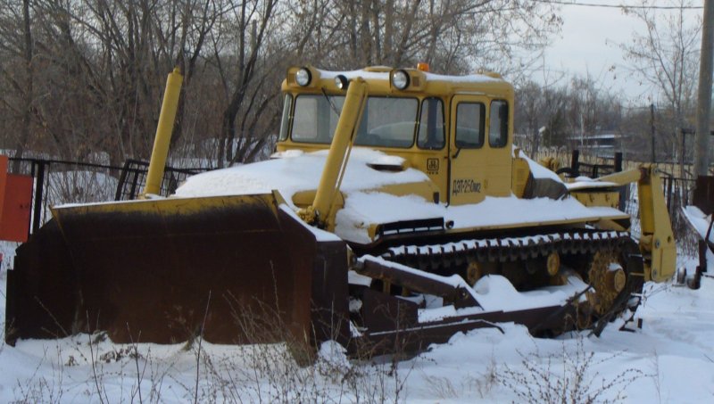 ДЭТ 250 бульдозер