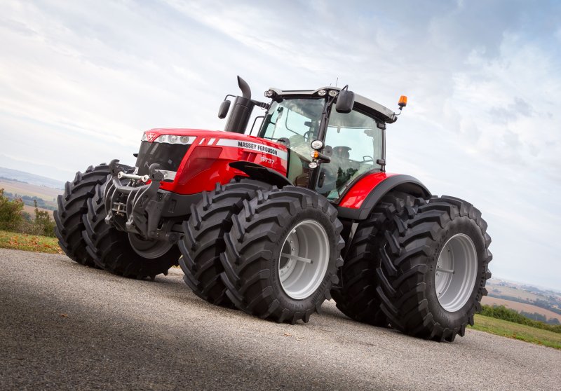 Трактор Massey Ferguson 8737