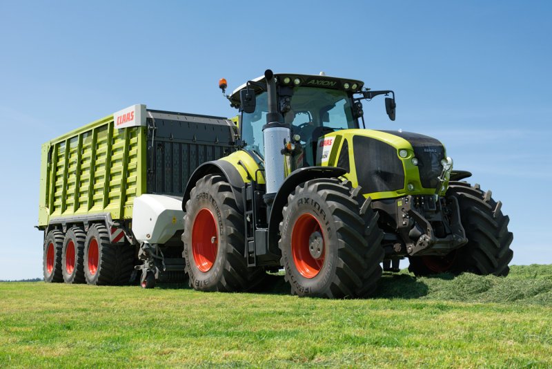 CLAAS Axion 960