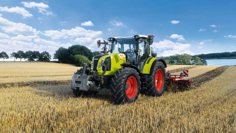Тракторы CLAAS Arion Axion