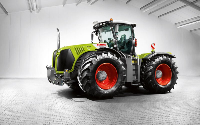 Трактор CLAAS Xerion