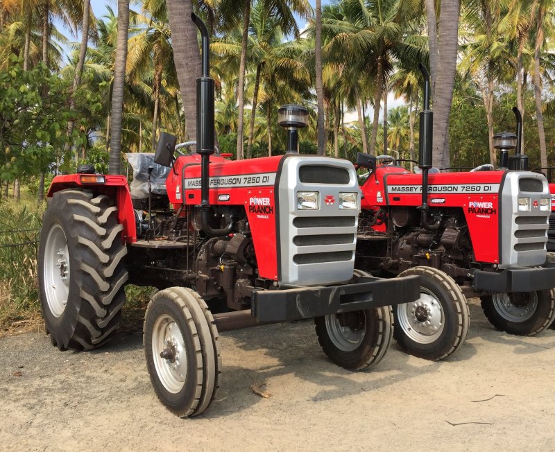 India Compact tractor