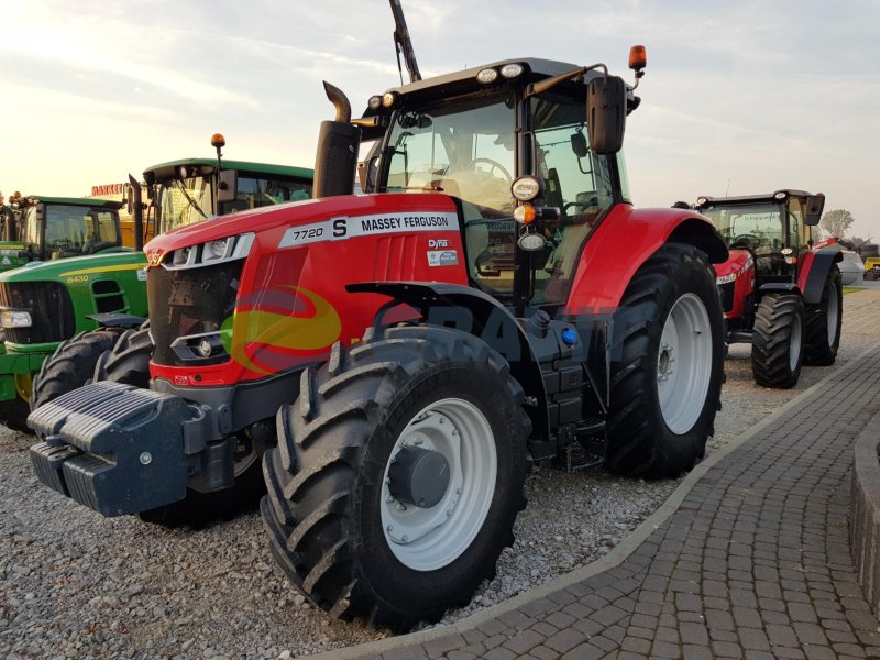 Трактор Massey Ferguson 7724 s