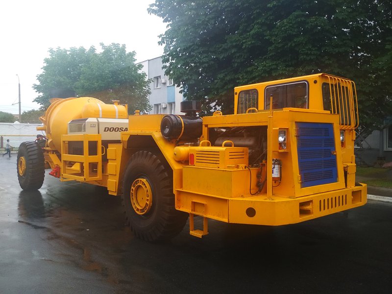 МОАЗ 69021