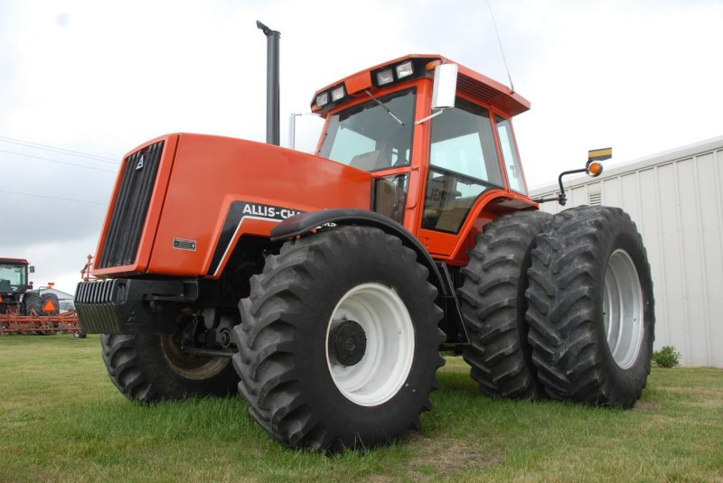 Allis Chalmers 8010