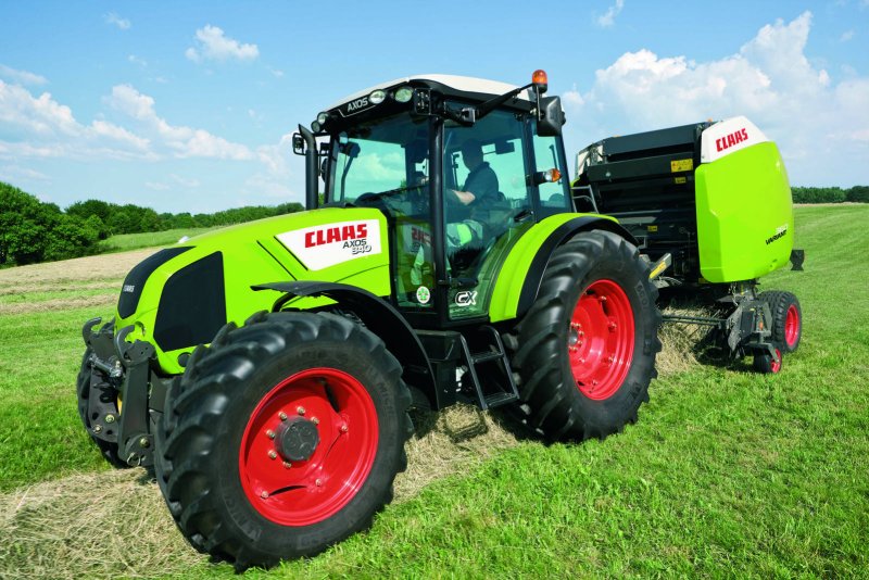 Трактор CLAAS Axos