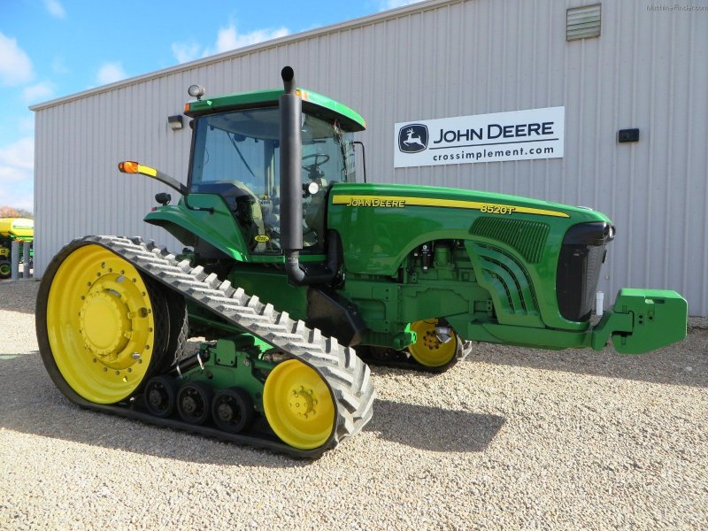John Deere 8520t