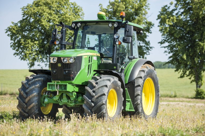 Трактор Джон Дир John Deere