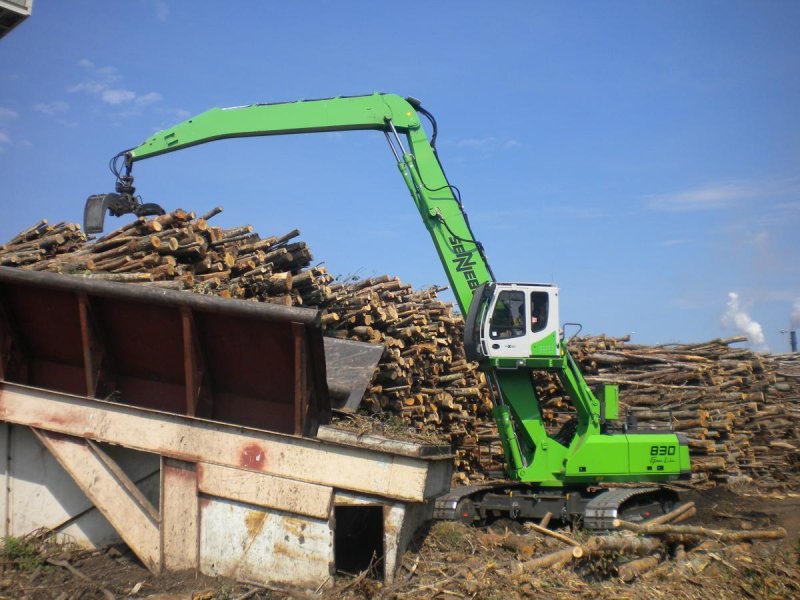 Гусеничный перегружатель Sennebogen 830 e