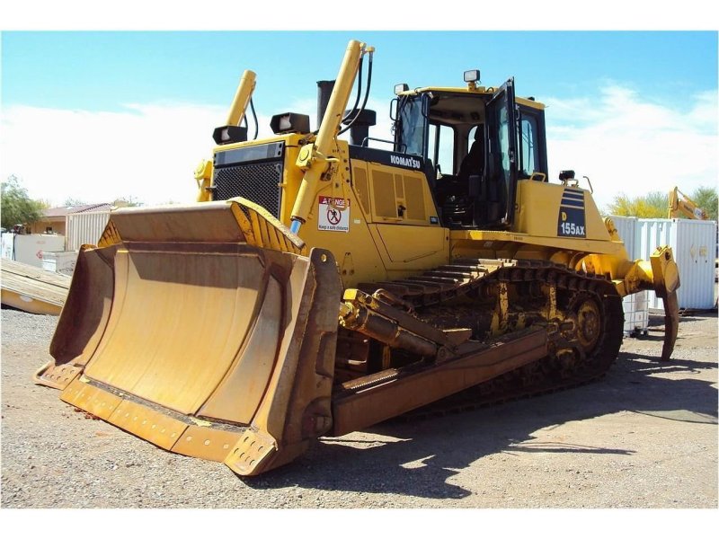 Каматсу трактор 550