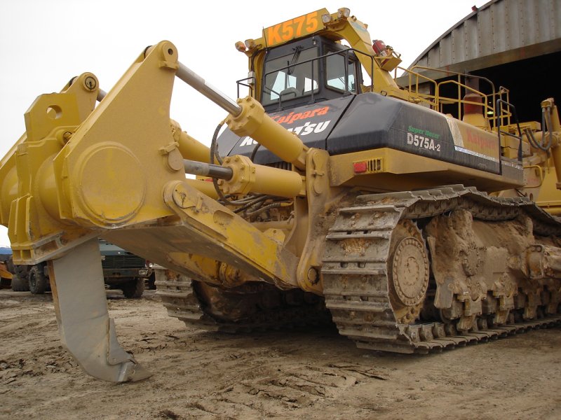 Бульдозер Komatsu d575a-3 SD