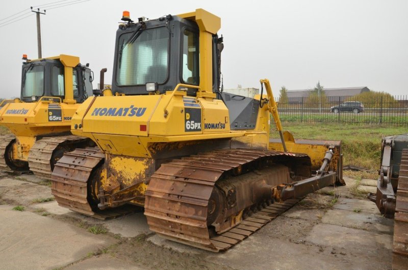 Komatsu d65px-15