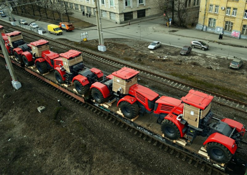 К7 Кировец в с прицепом