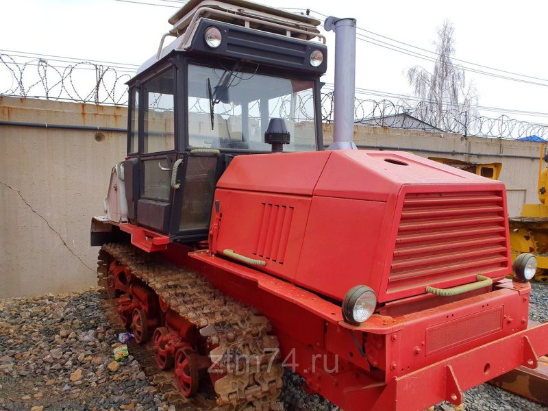 Трактор гусеничный Вт-100д
