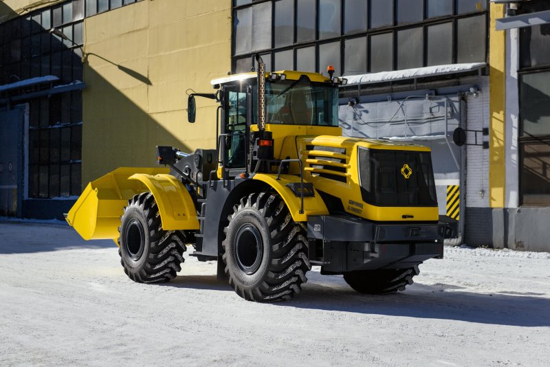 Кировец к-708удм