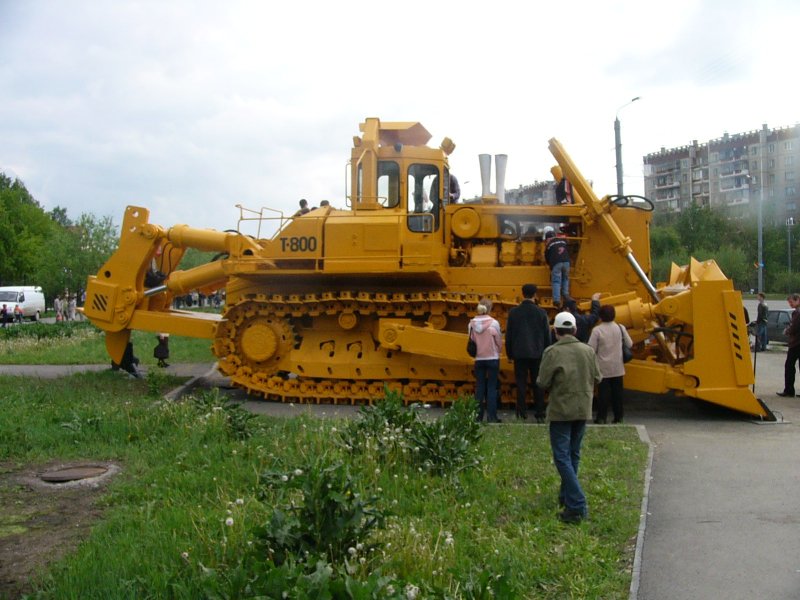 Гусеничного трактора т-800