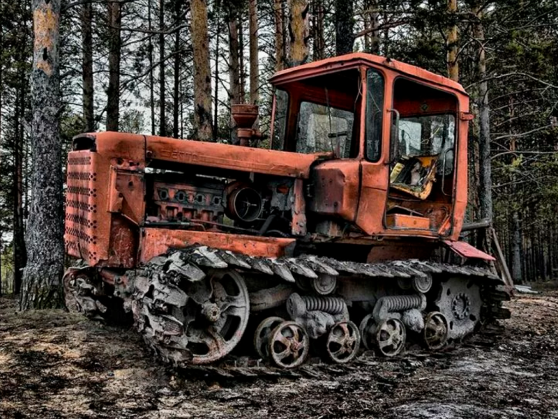 ДТ-75 трактор