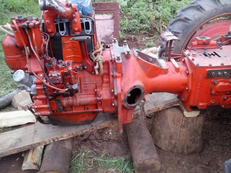 Двигатель трактора т-25