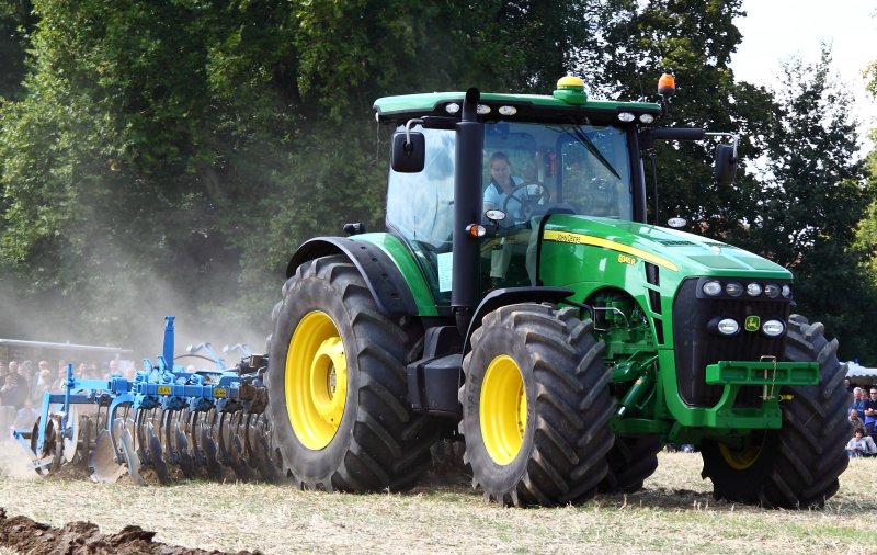 John Deere 8345r комбайн