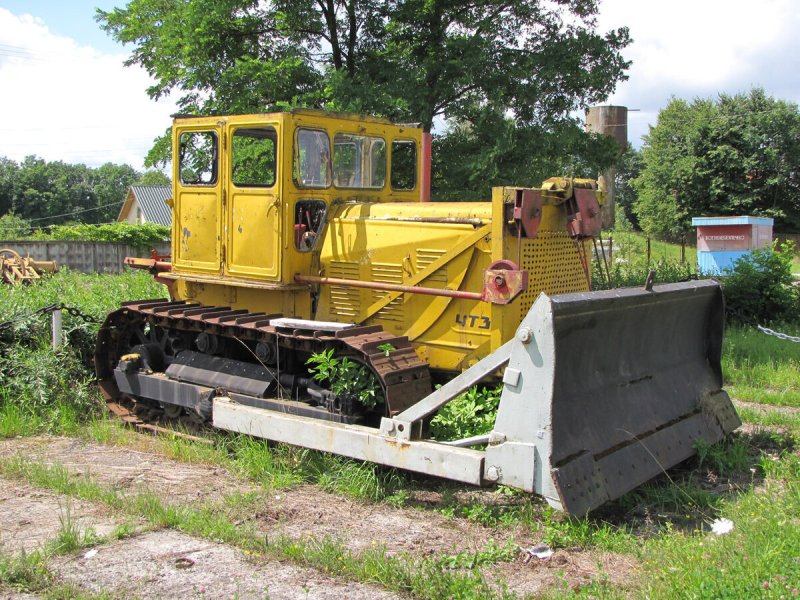 ДТ-100 бульдозер