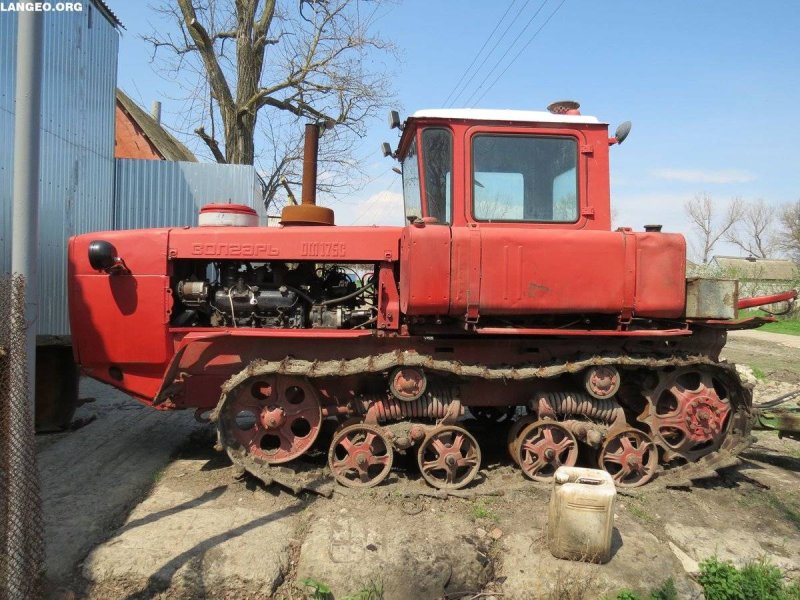 ДТ-75 Волгарь