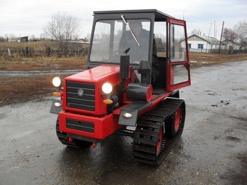Трактор Уралец т-0.2