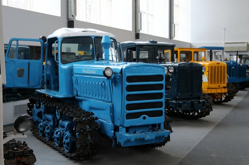 Трактор гусеничный ДТ-75т