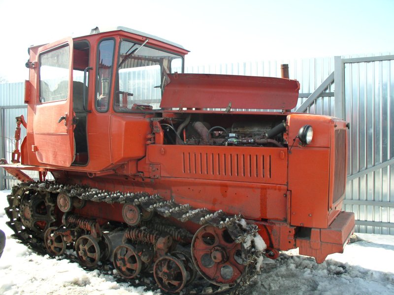 Трактор гусеничный ДТ-75т