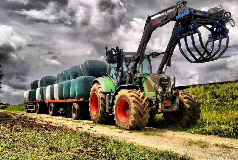 Fendt 936 экскаватор погрузчик