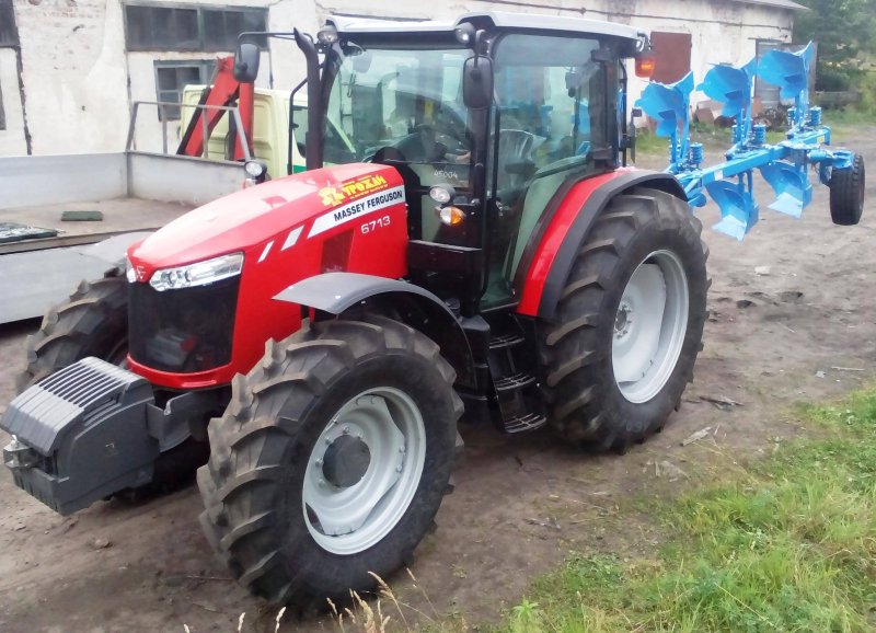 Massey Ferguson 6713