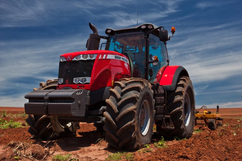 Трактор Massey Ferguson, mf8737