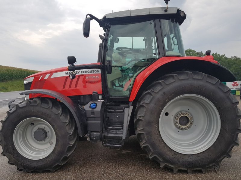Massey Ferguson MF 6713