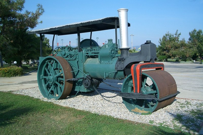Первый паровой каток 1859