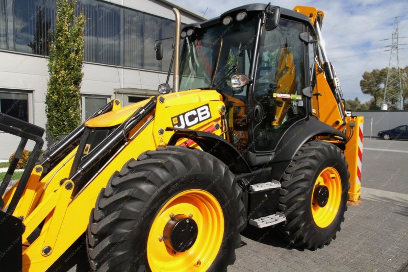 Трактор JCB 4cx