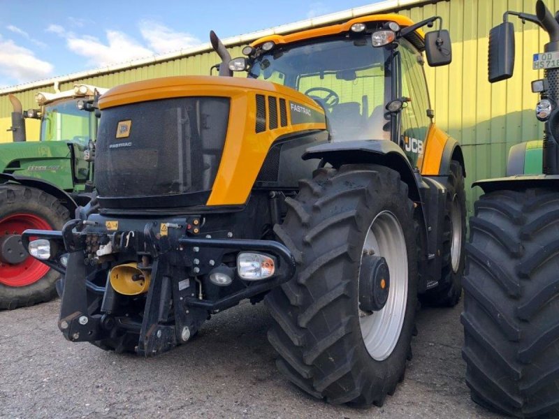 JCB Fastrac 8310