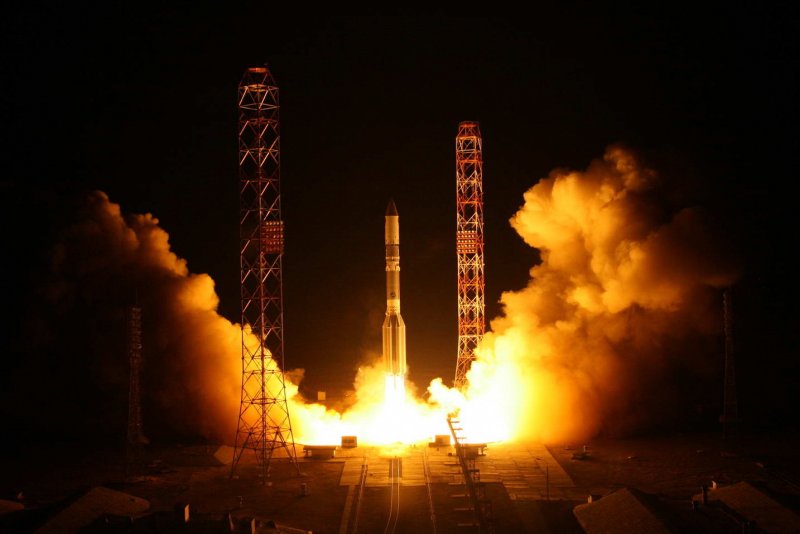 Байконур космодром ночной старт