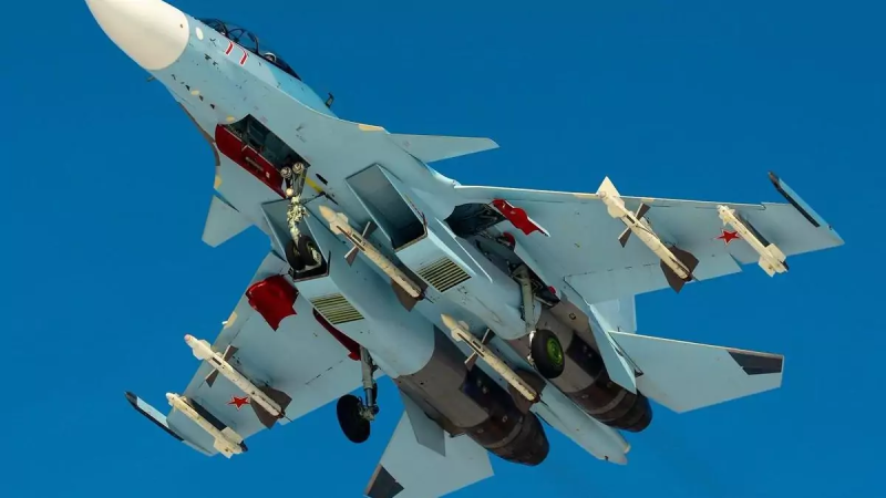 Су-27 с ракетами