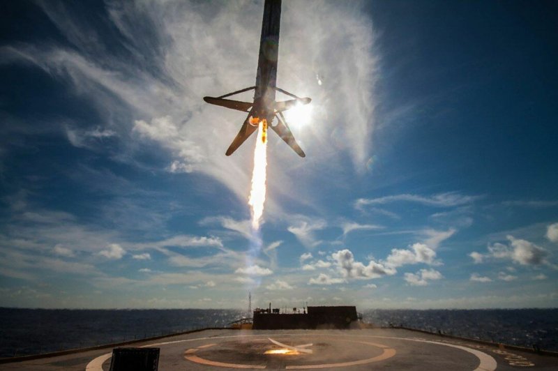 Falcon 9 ступени