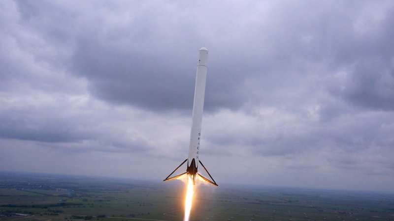 Многоразовая ступень Falcon 9