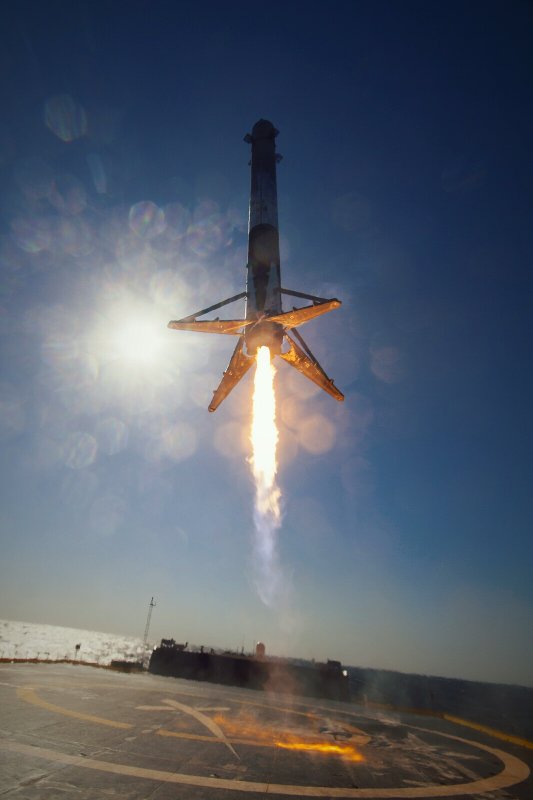 1 Ступень Falcon 9