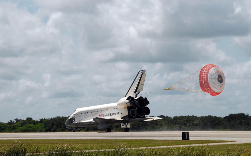 Шаттл Endeavour посадка