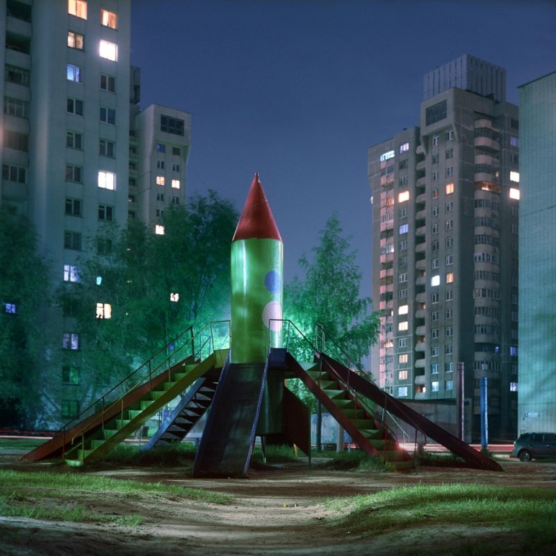 Детская площадка космос