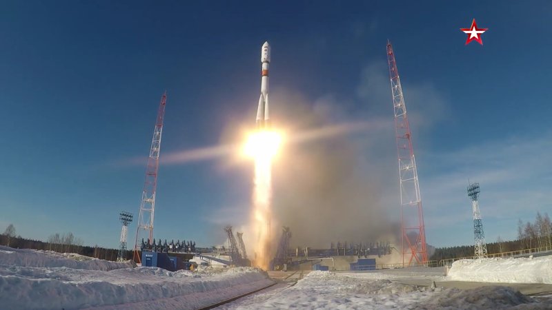Спутник ракета-носитель