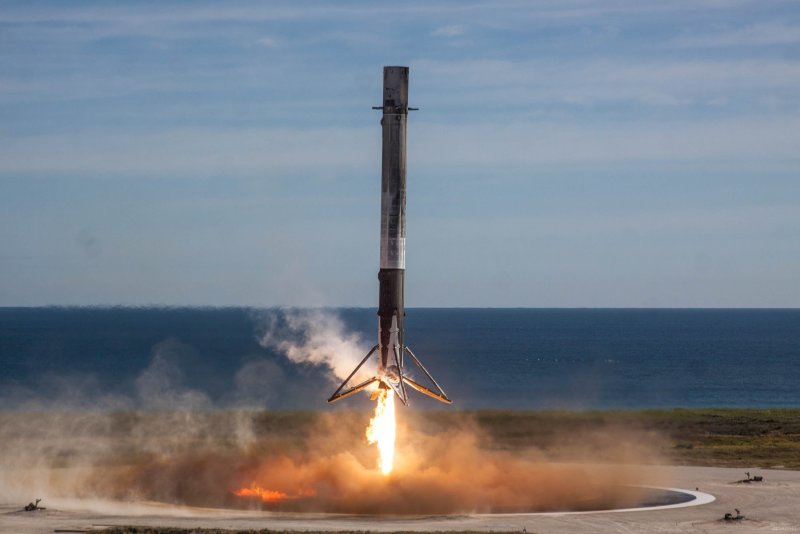 Ракета SPACEX Falcon