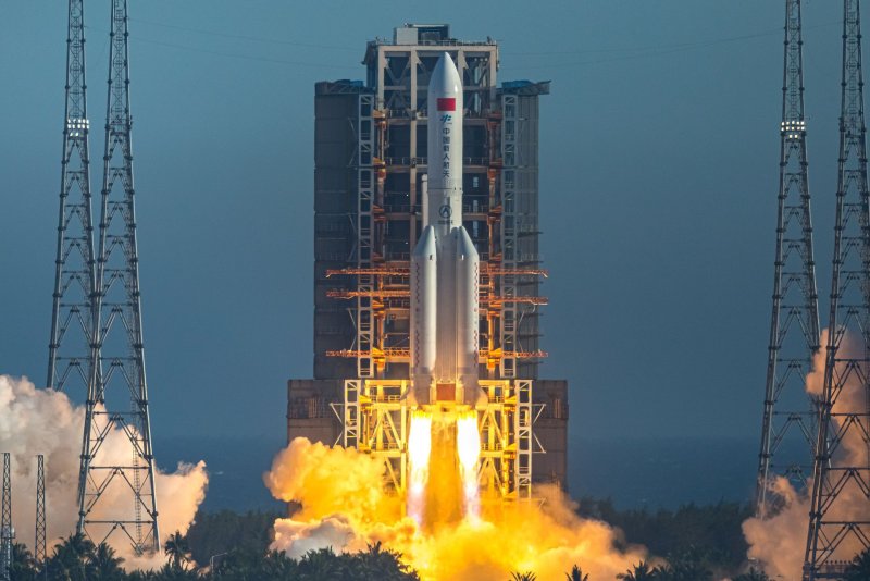 Китайская ракета-носитель Чанчжэн-5