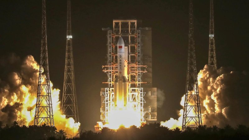 Китайская ракета-носитель Чанчжэн-5б