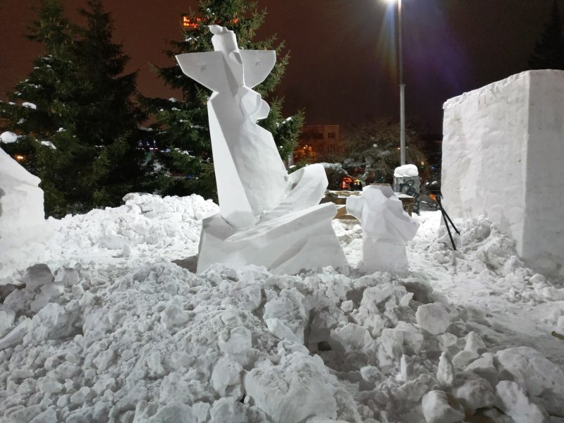Снежные скульптуры Омск
