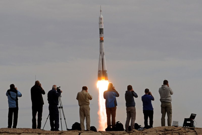 Запуск ракеты с космодрома