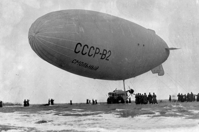 Дирижабль СССР-в2 «Смольный»