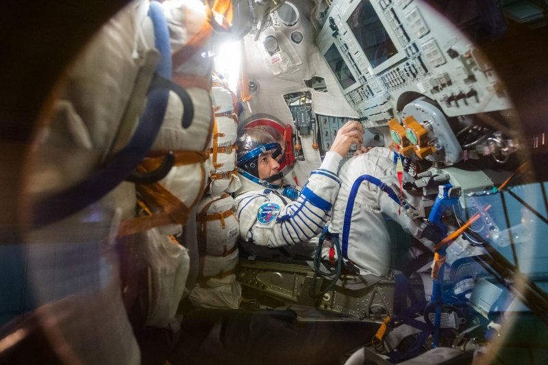 SPACEX Crew Dragon МКС